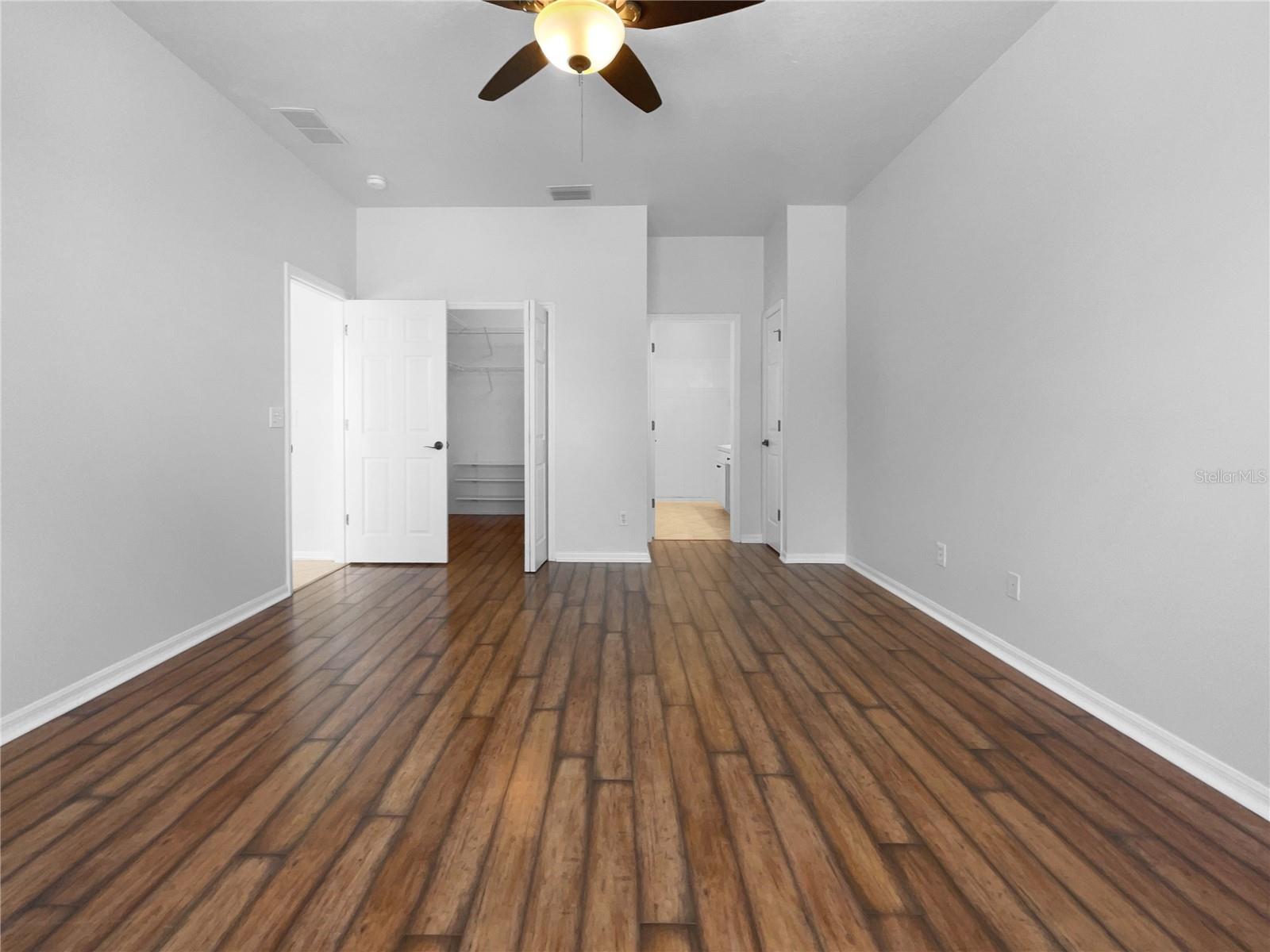 Image 5 of 27 For 6370 Sturbridge Court