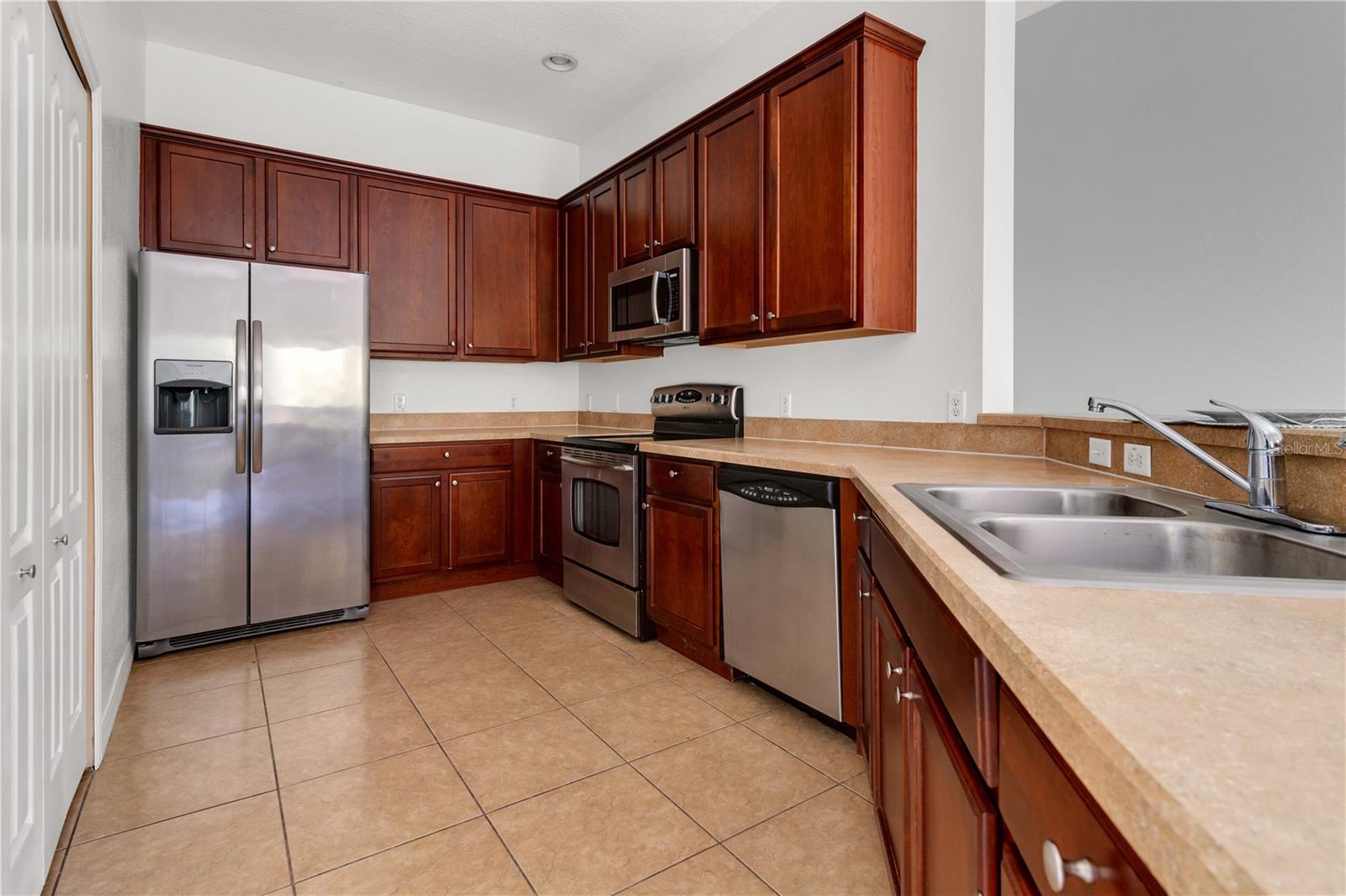 Image 6 of 23 For 10759 Gran Paradiso Drive A17