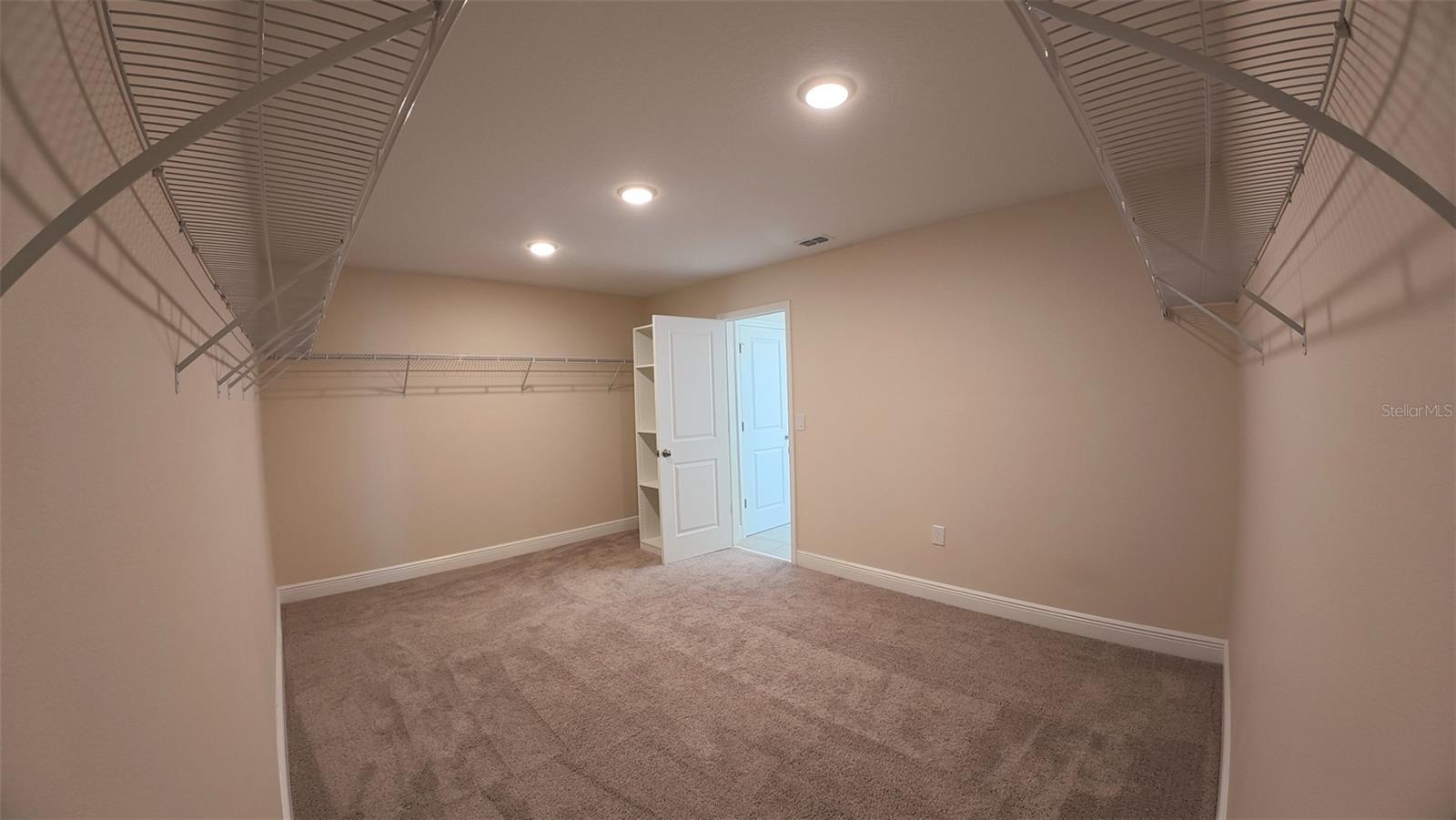 Image 21 of 30 For 1023 Sugarwood Street