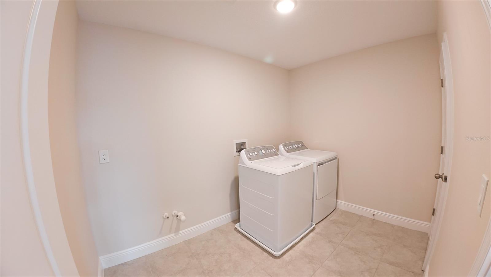 Image 26 of 30 For 1023 Sugarwood Street