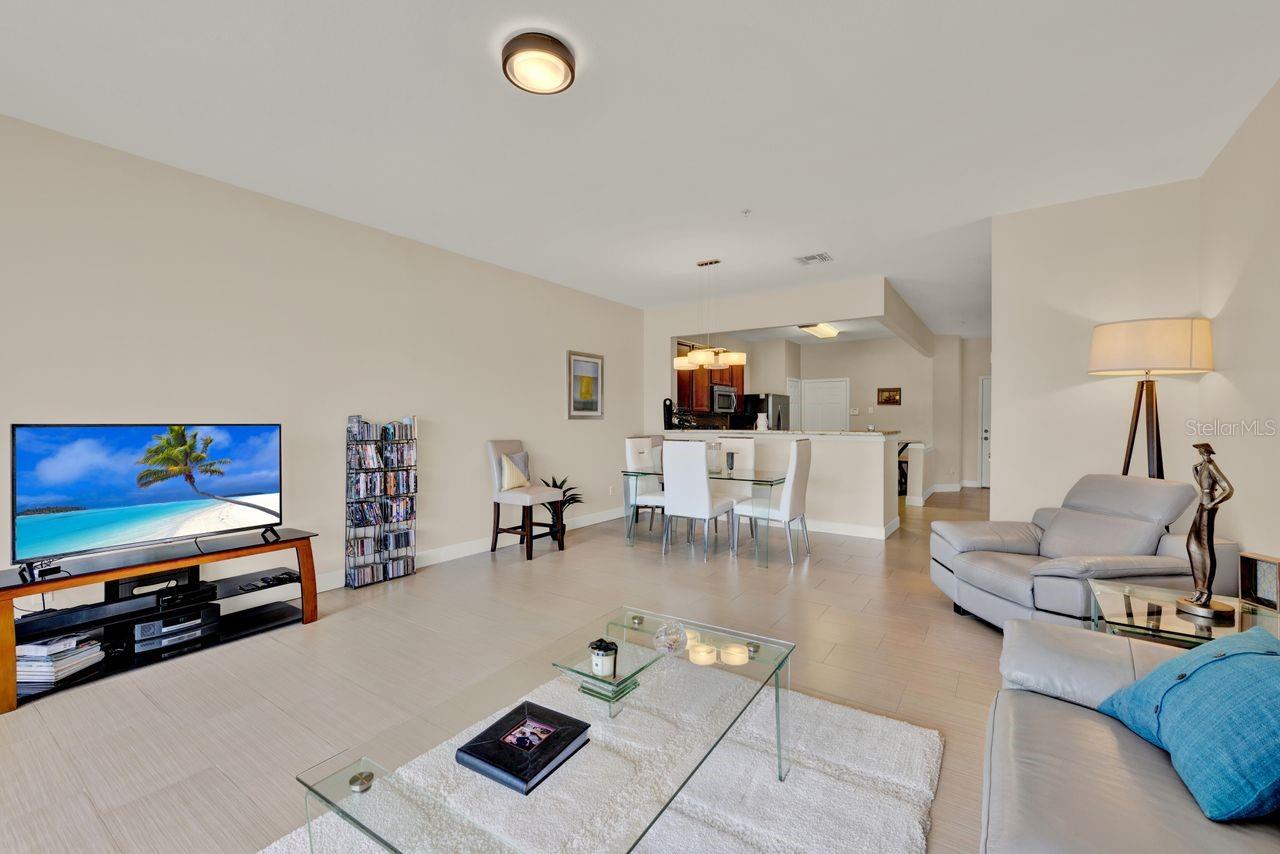 Image 3 of 22 For 6201 Goethe Street 103