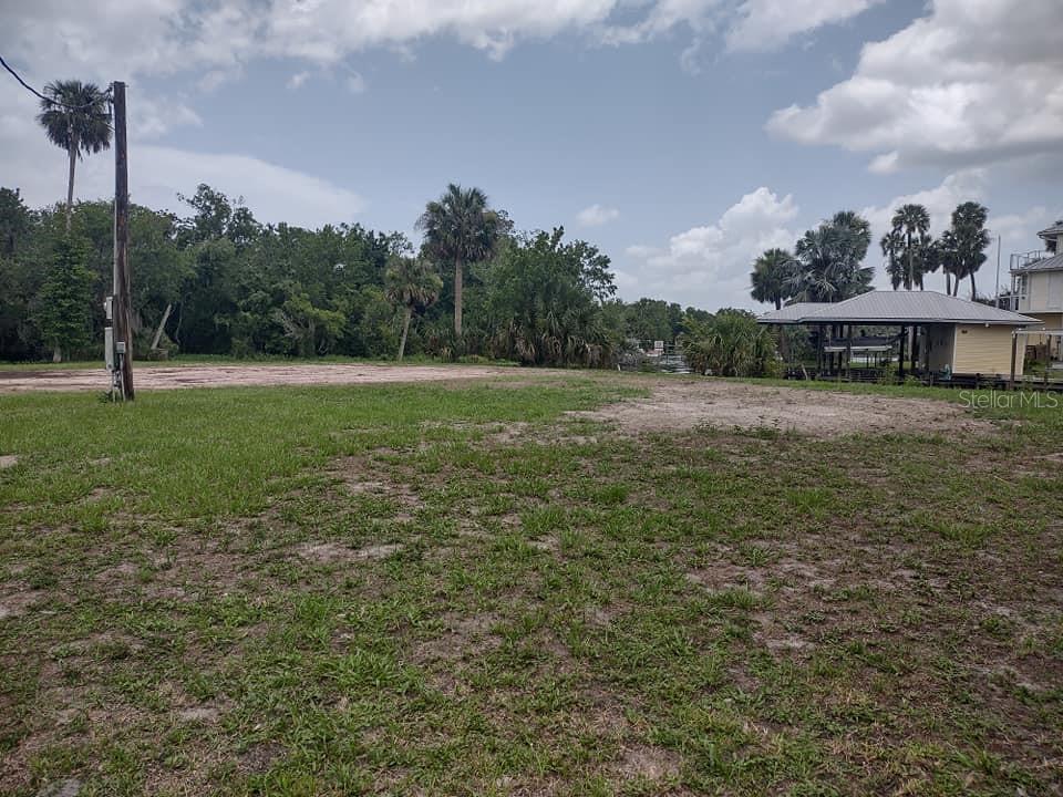 Image 21 of 30 For 56544 Pecan Road