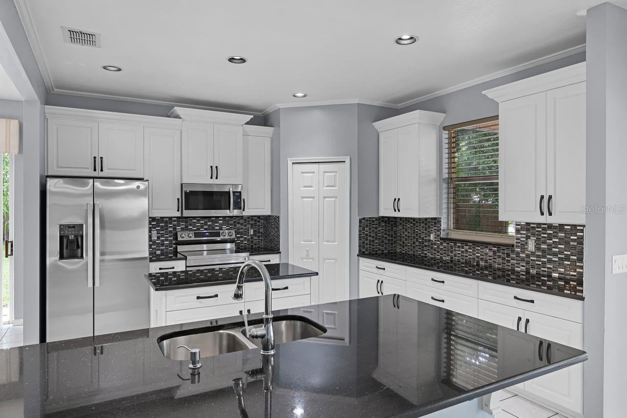 Image 10 of 36 For 1802 Imperial Palm Drive