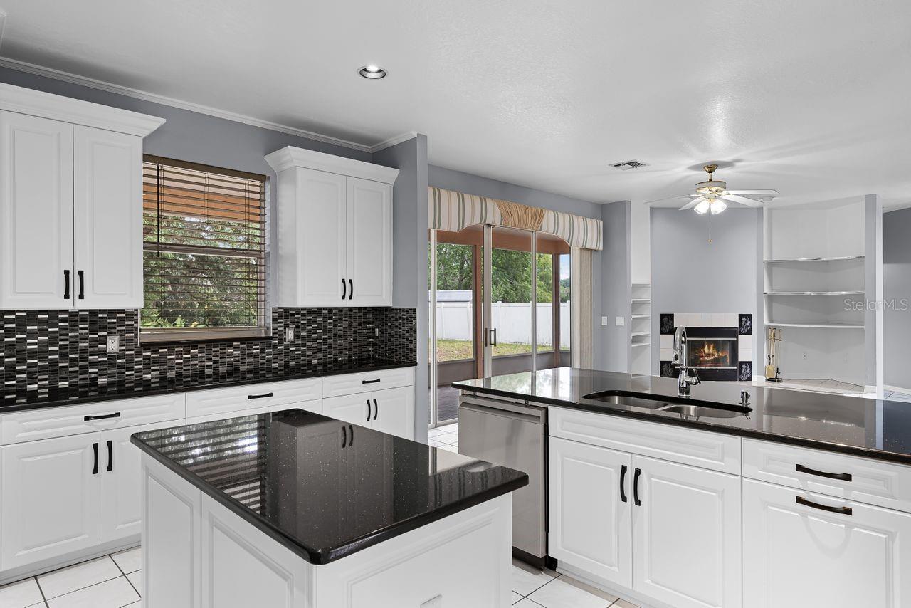 Image 8 of 36 For 1802 Imperial Palm Drive