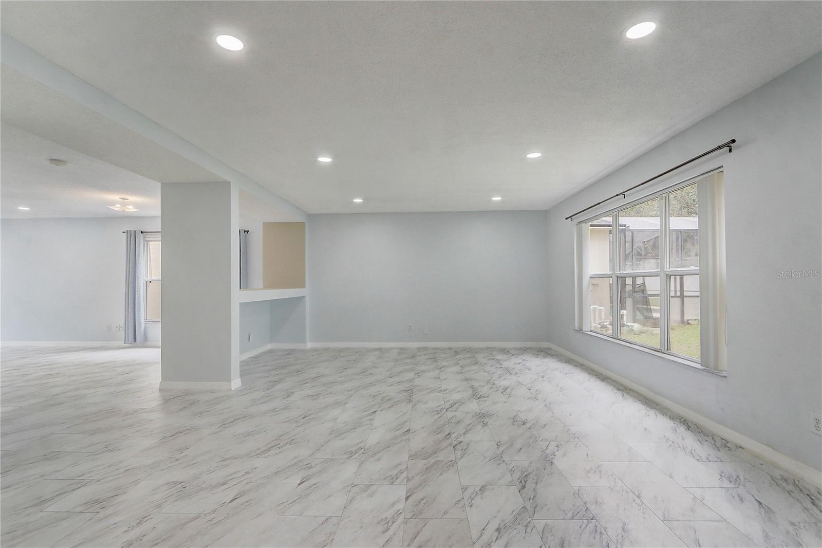 Image 7 of 25 For 1455 Blue Horizon Drive