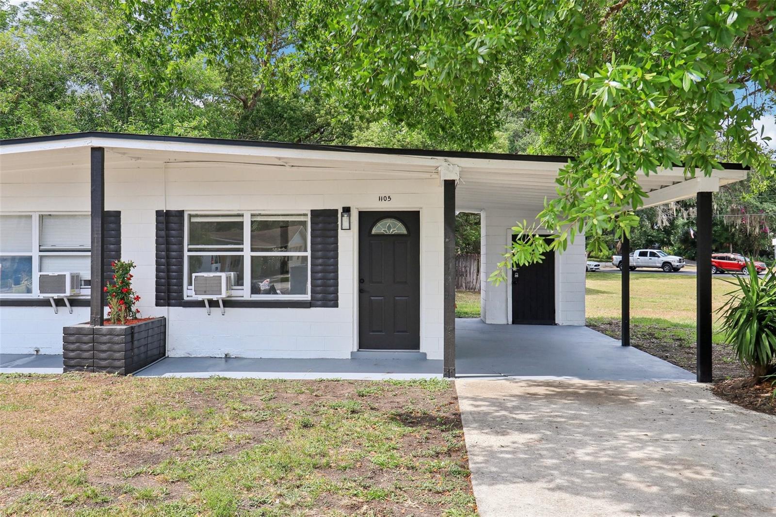 Image 3 of 26 For 1103 South Street