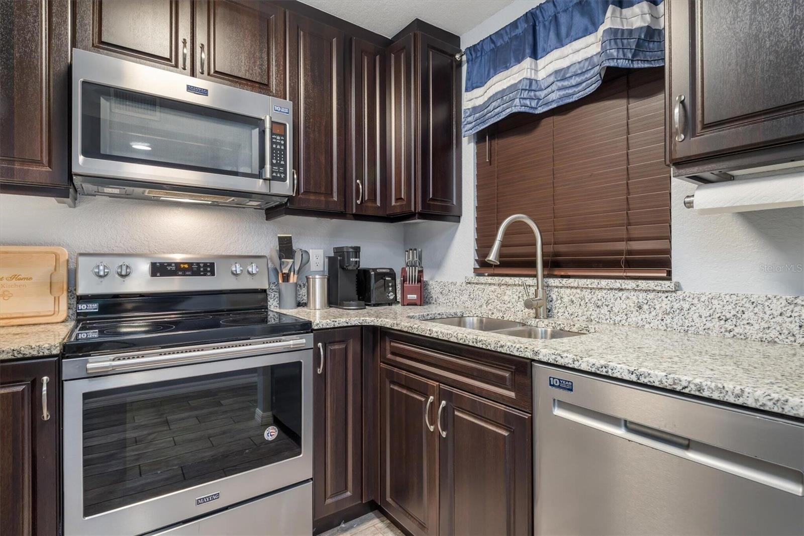 Image 10 of 33 For 3221 White Ibis Court C1