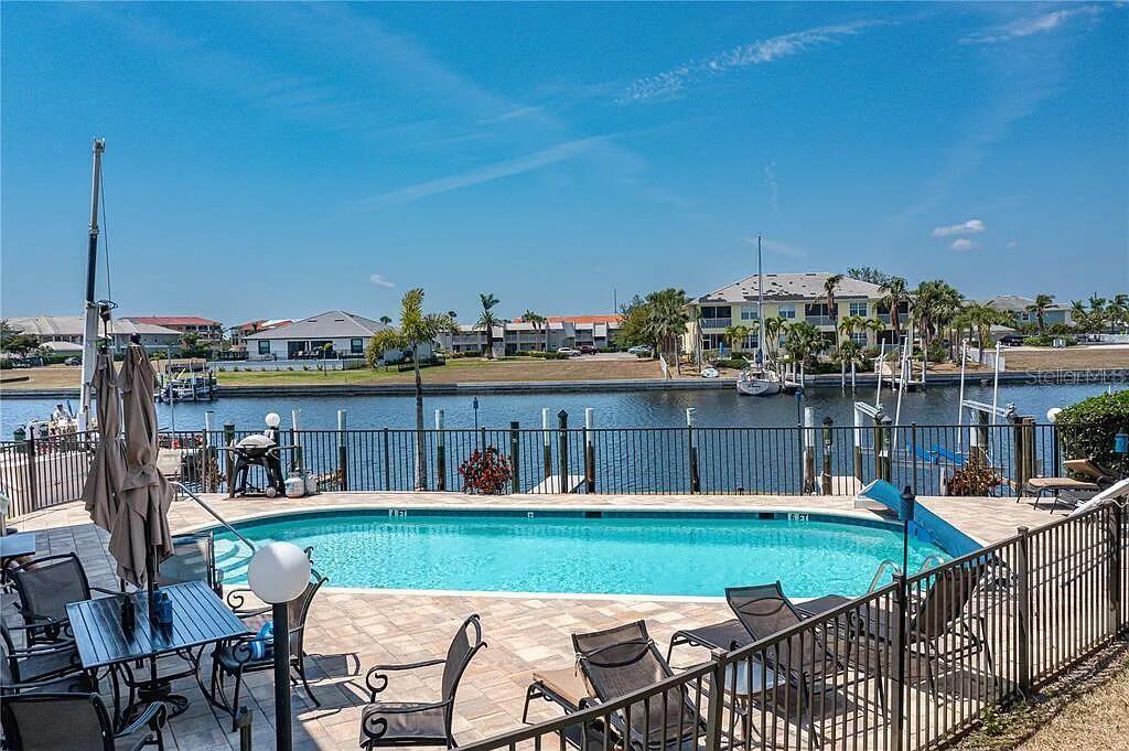 Image 31 of 33 For 3221 White Ibis Court C1