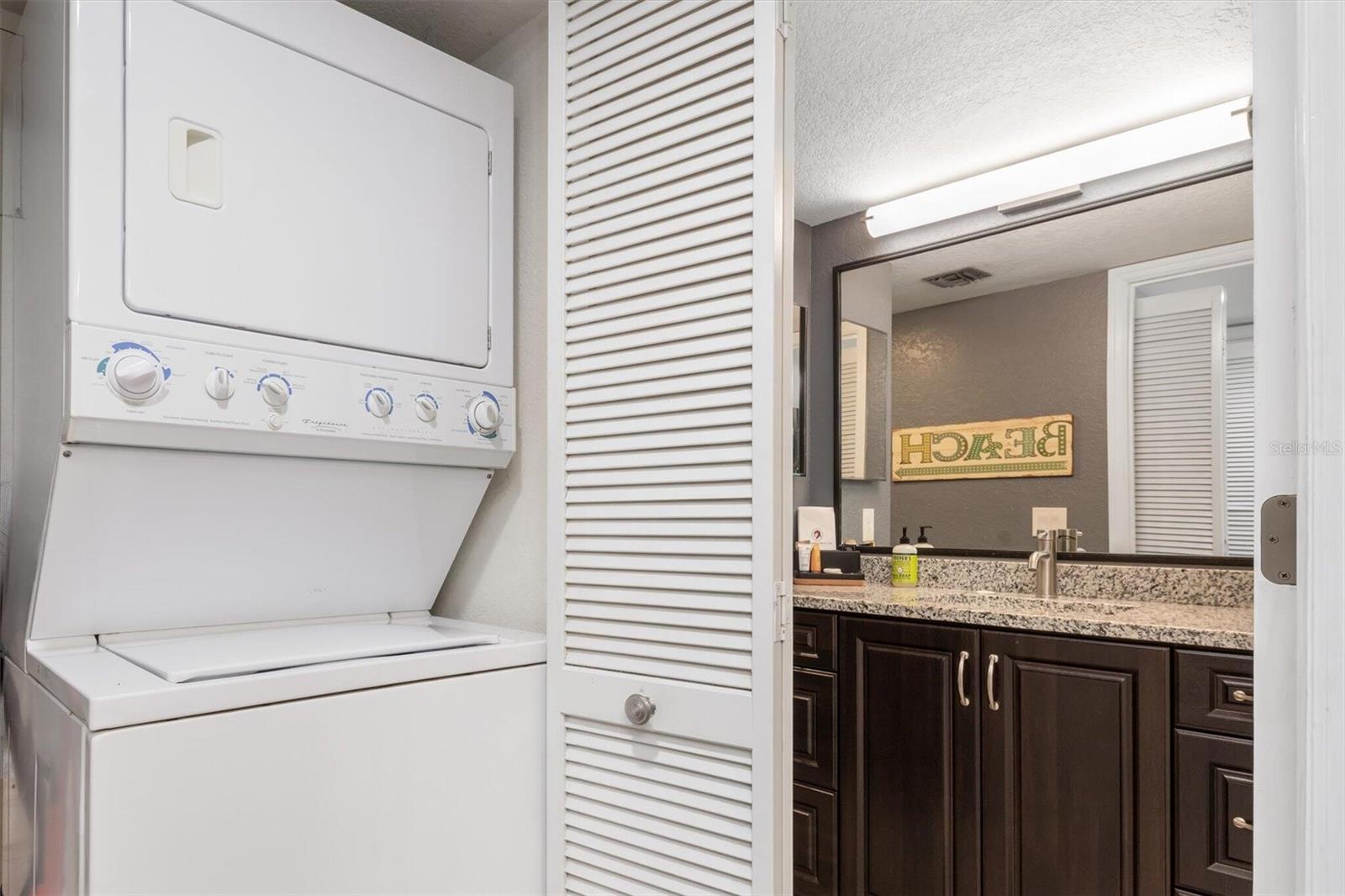 Image 7 of 33 For 3221 White Ibis Court C1