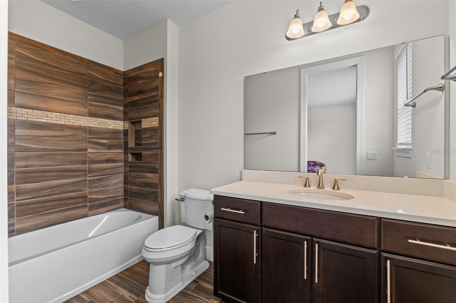 Image 28 of 65 For 10819 Savona Way