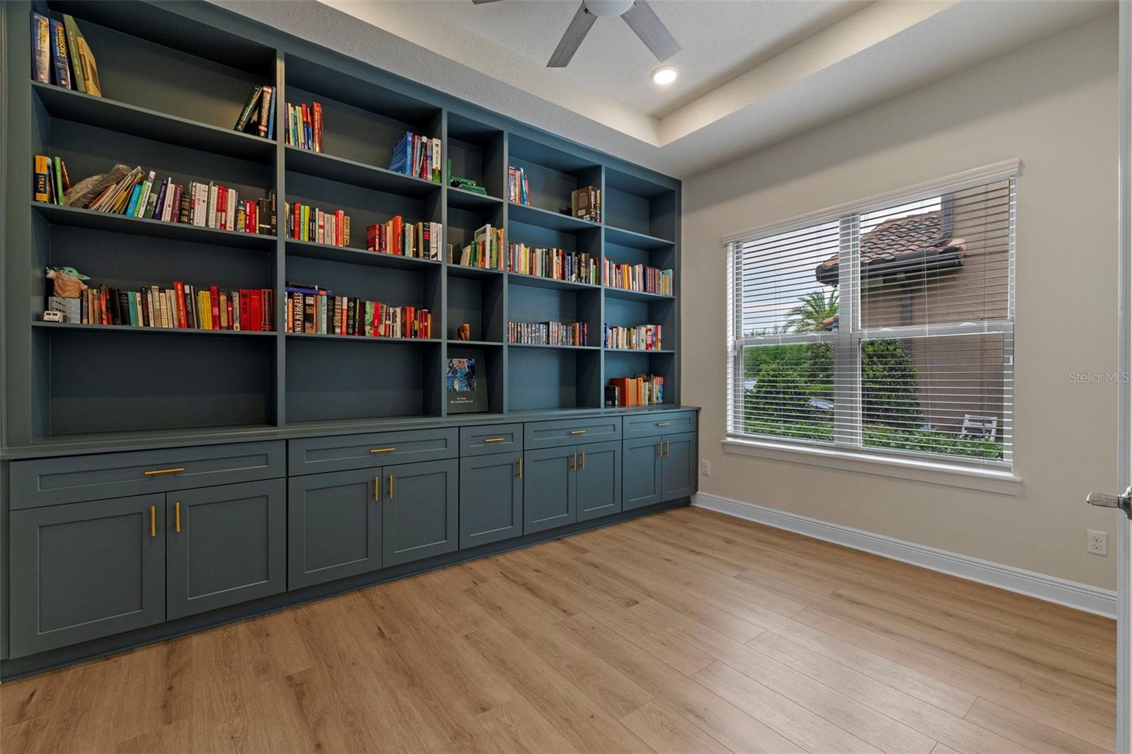 Image 4 of 65 For 10819 Savona Way