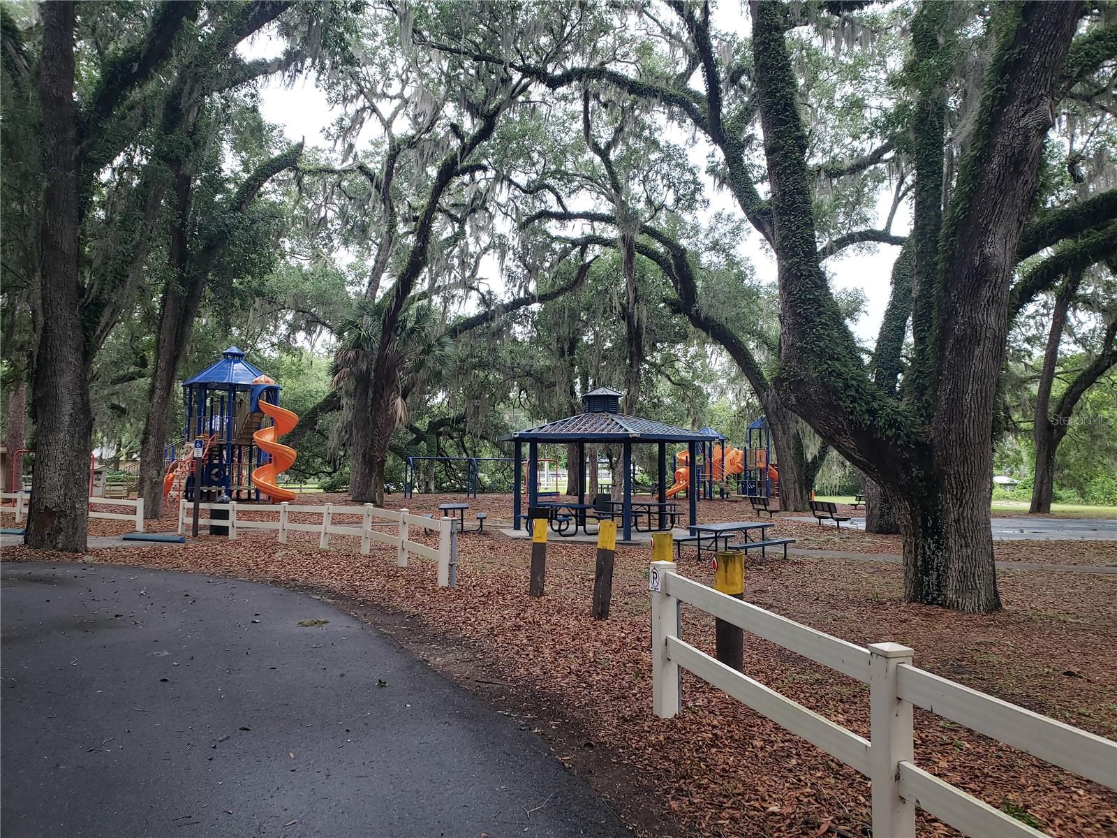 Image 21 of 22 For 3848 Bayshore Circle