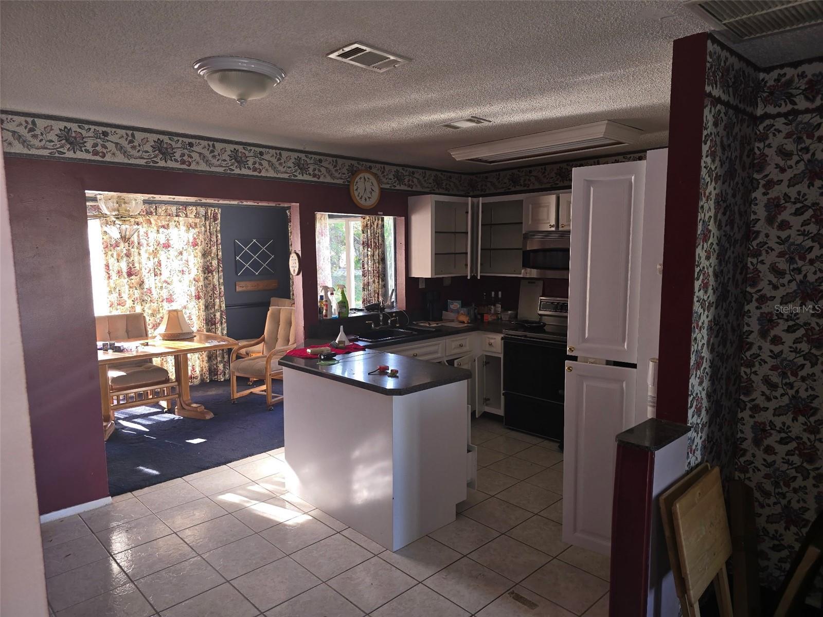 Image 10 of 11 For 4299 Bullard Street