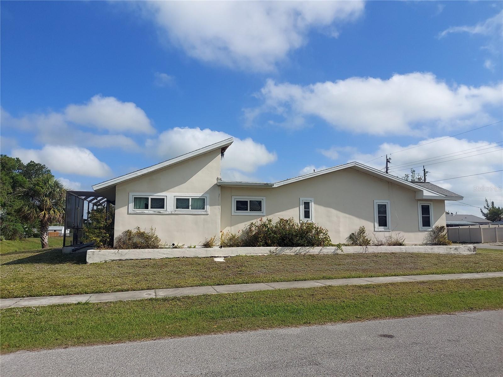 Image 2 of 11 For 4299 Bullard Street