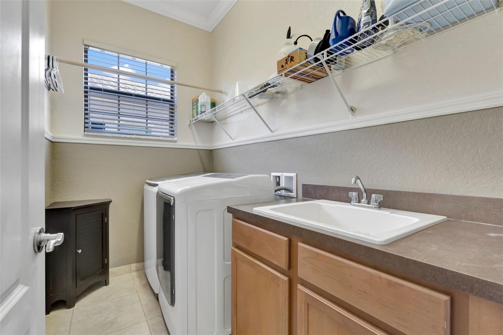 Image 16 of 50 For 8439 Prestbury Drive