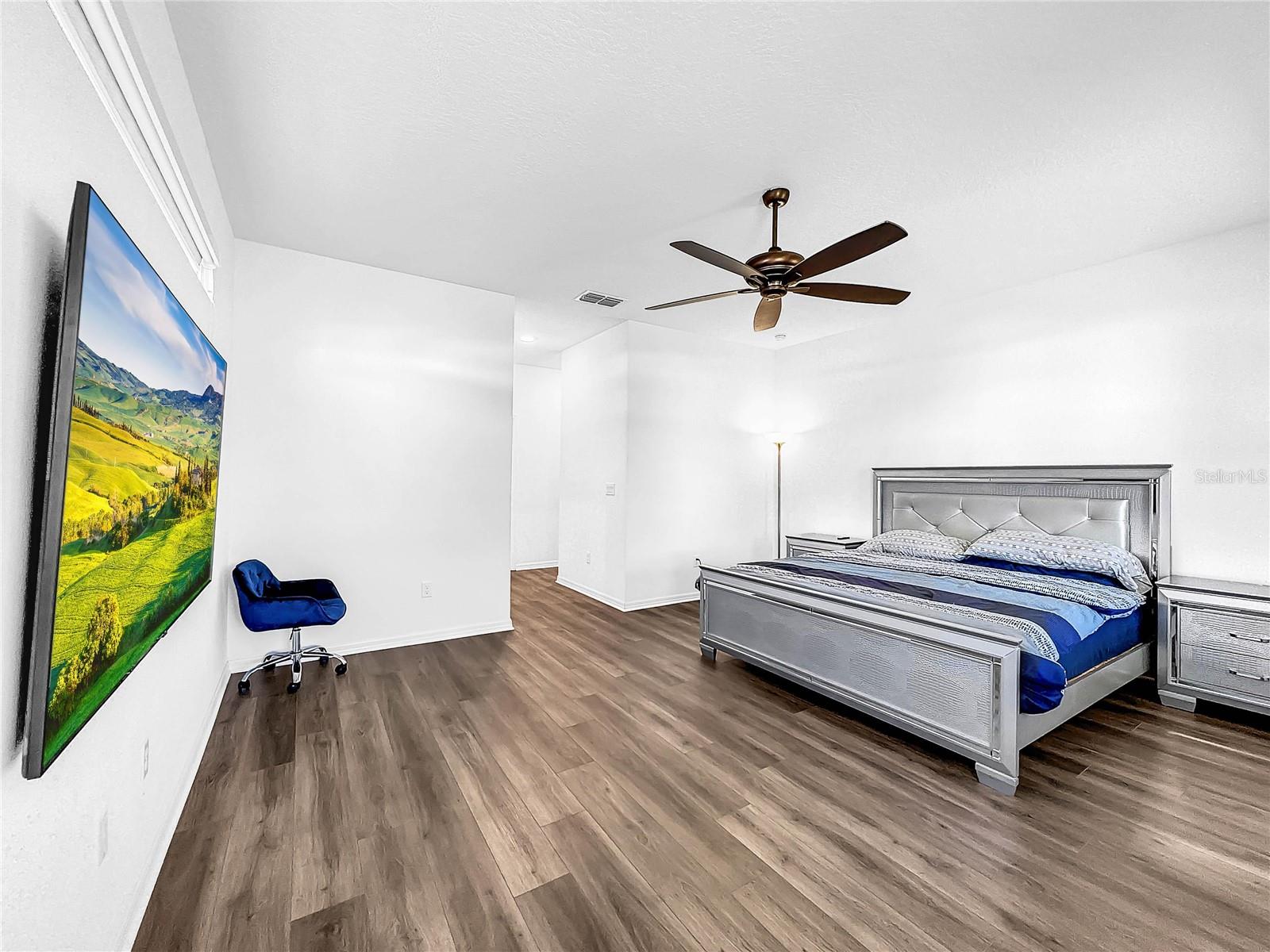 Image 8 of 22 For 1210 Lone Palm Way