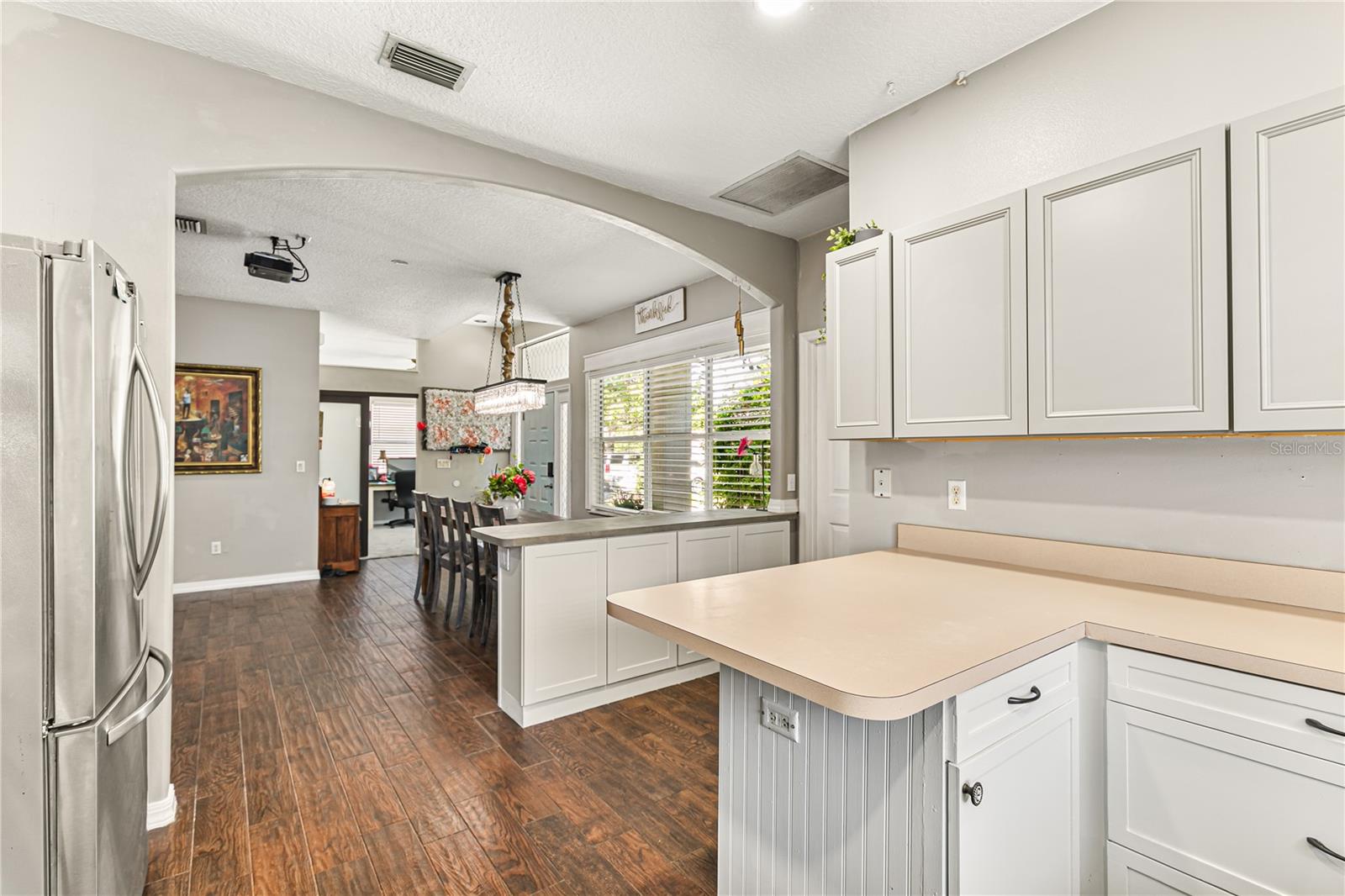 Image 10 of 49 For 2623 Gables Drive