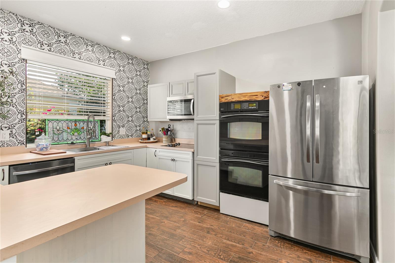 Image 12 of 49 For 2623 Gables Drive
