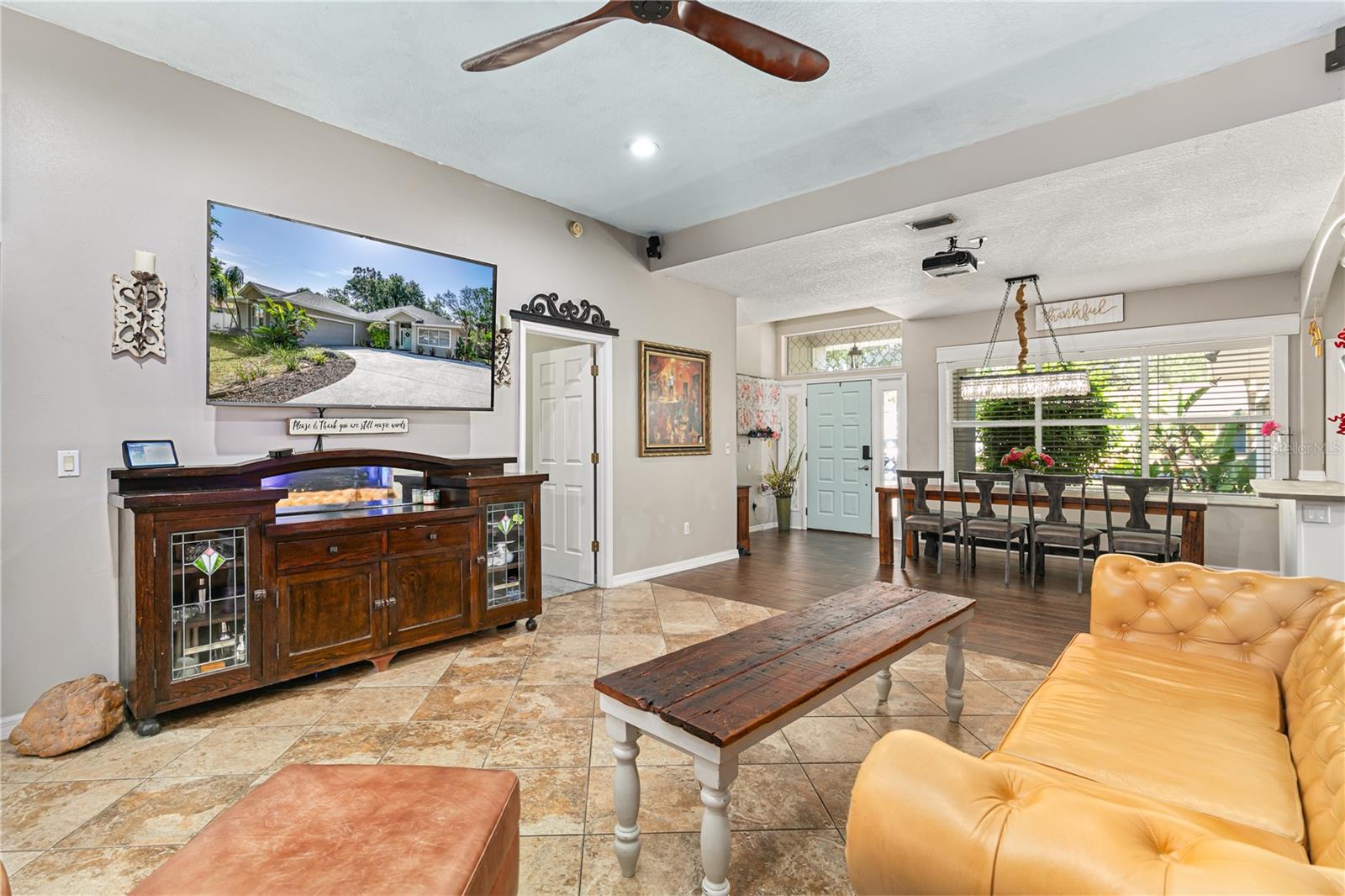 Image 16 of 49 For 2623 Gables Drive