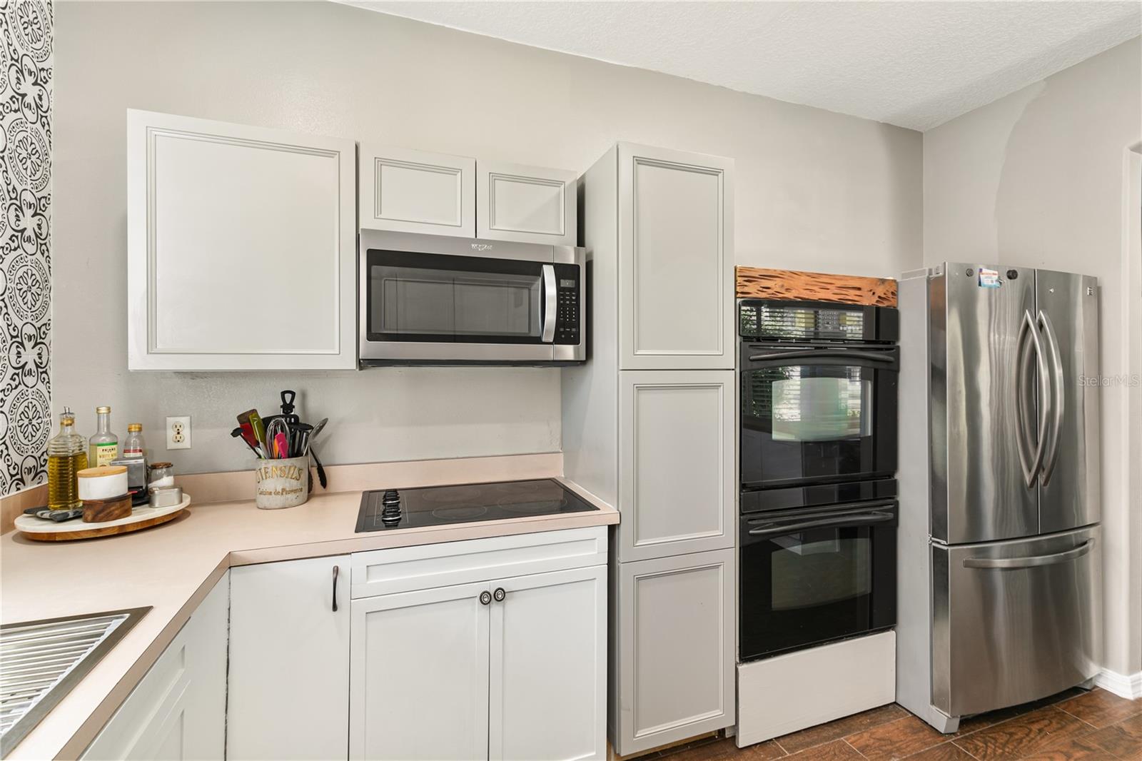 Image 9 of 49 For 2623 Gables Drive