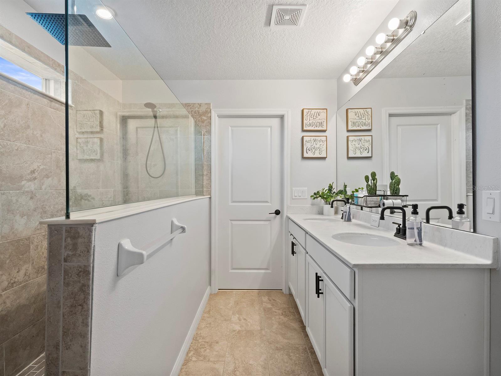 Image 18 of 50 For 5457 Carrara Court