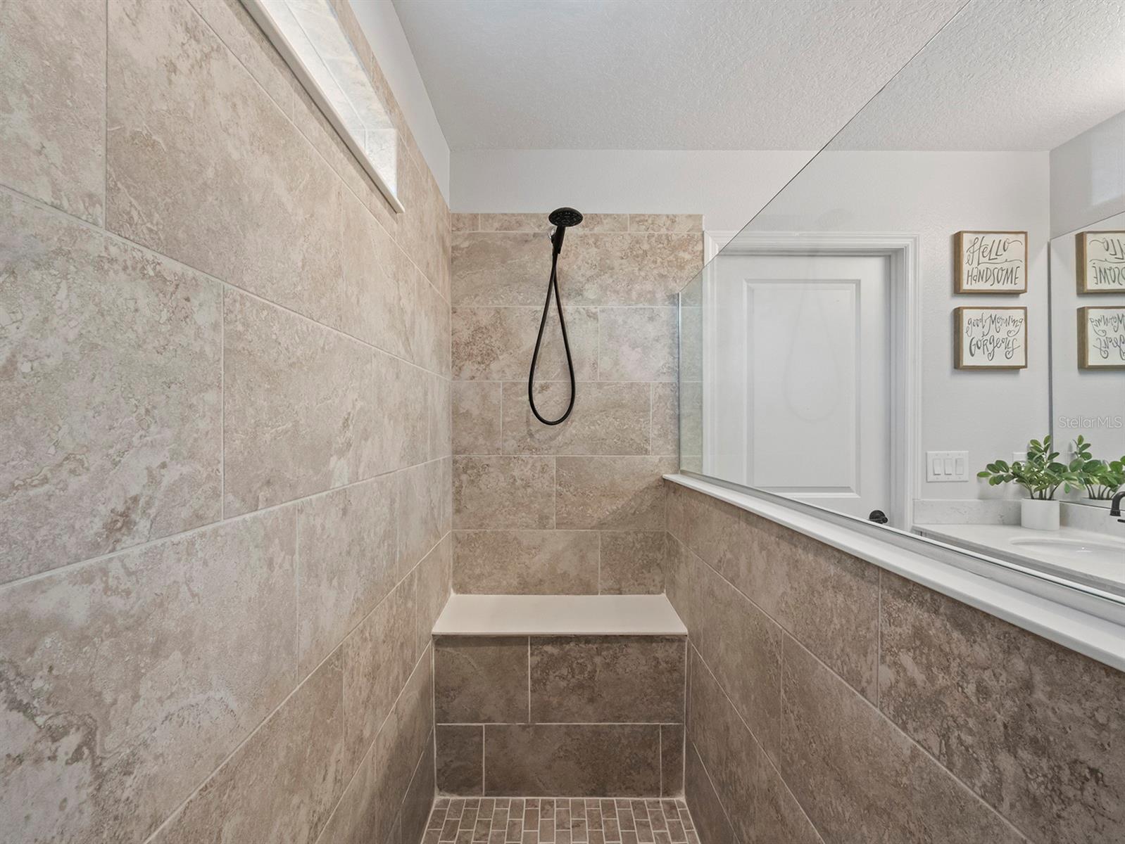 Image 19 of 50 For 5457 Carrara Court