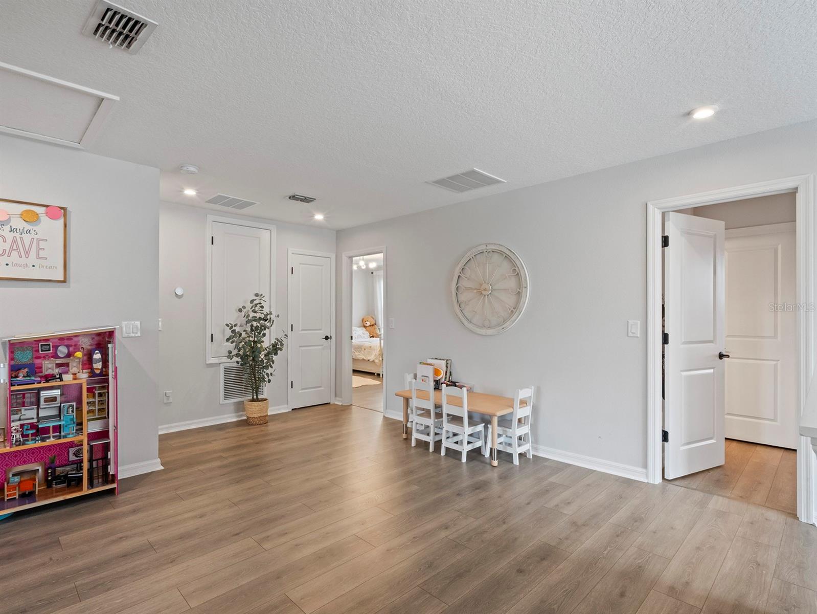 Image 26 of 50 For 5457 Carrara Court