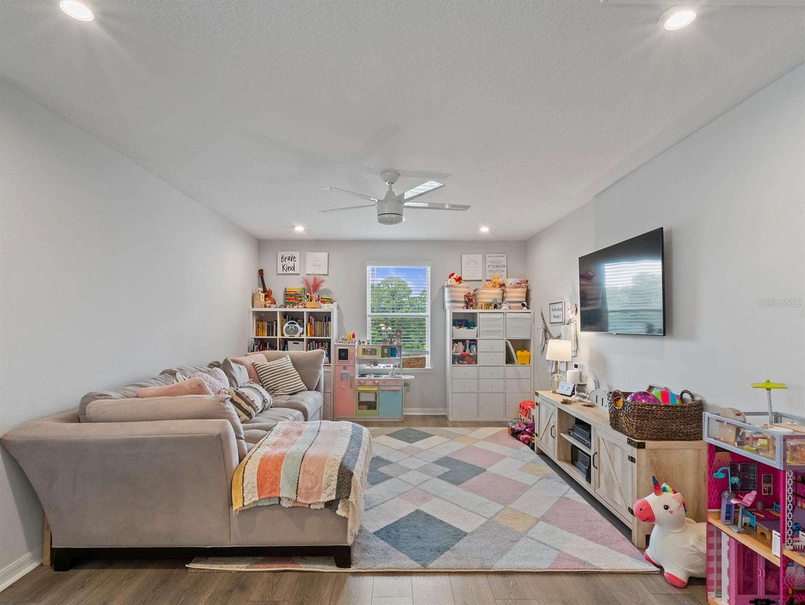 Image 27 of 50 For 5457 Carrara Court