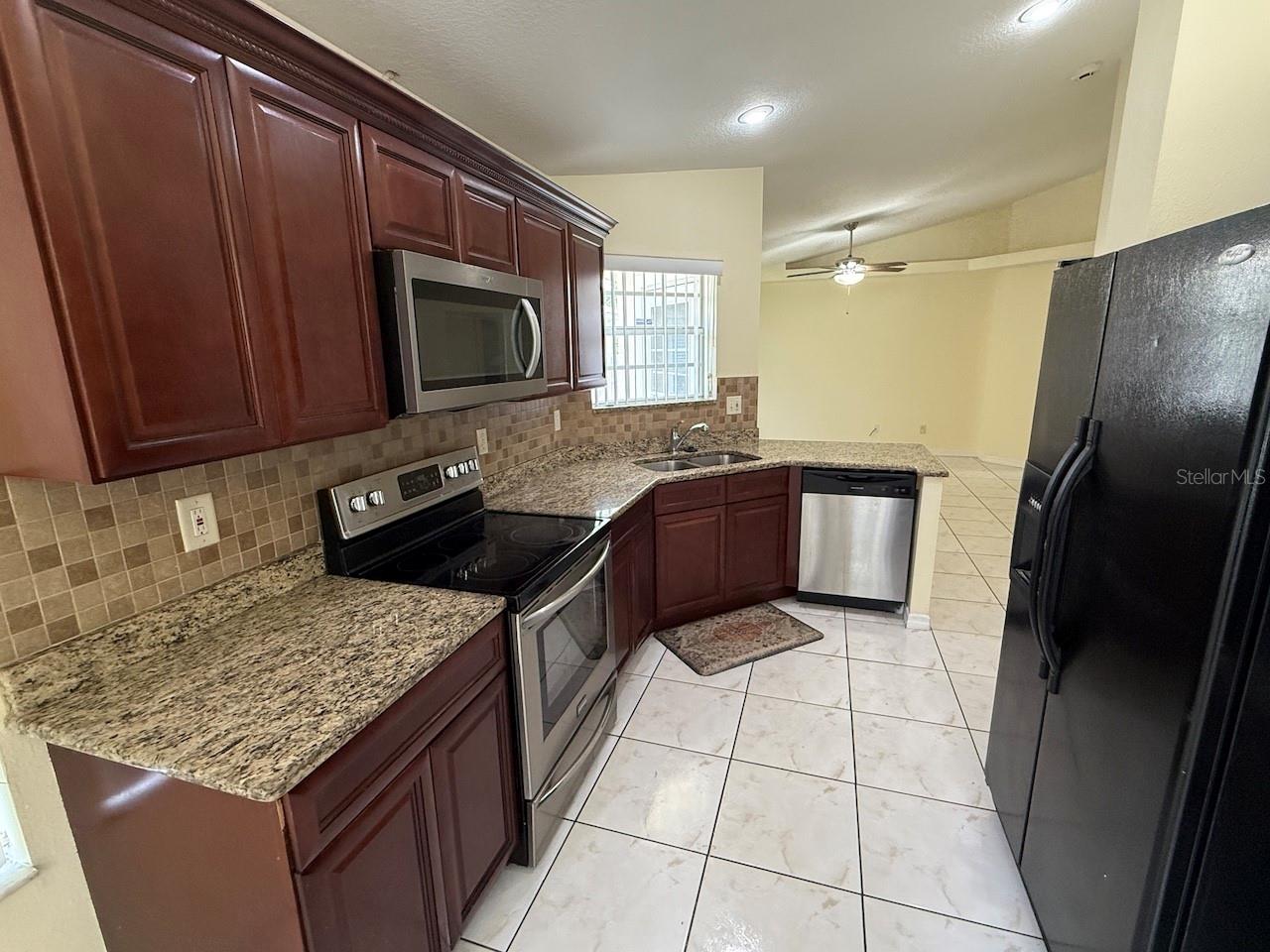Image 5 of 12 For 1300 Daniels Cove Drive