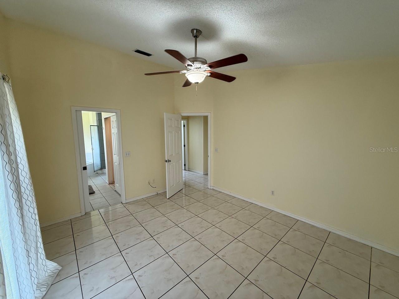 Image 9 of 12 For 1300 Daniels Cove Drive
