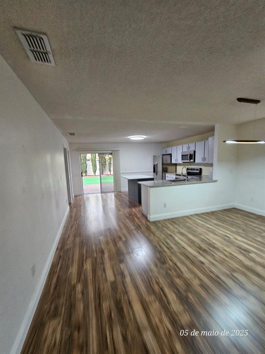 Image 4 of 26 For 1144 Epson Oaks Way