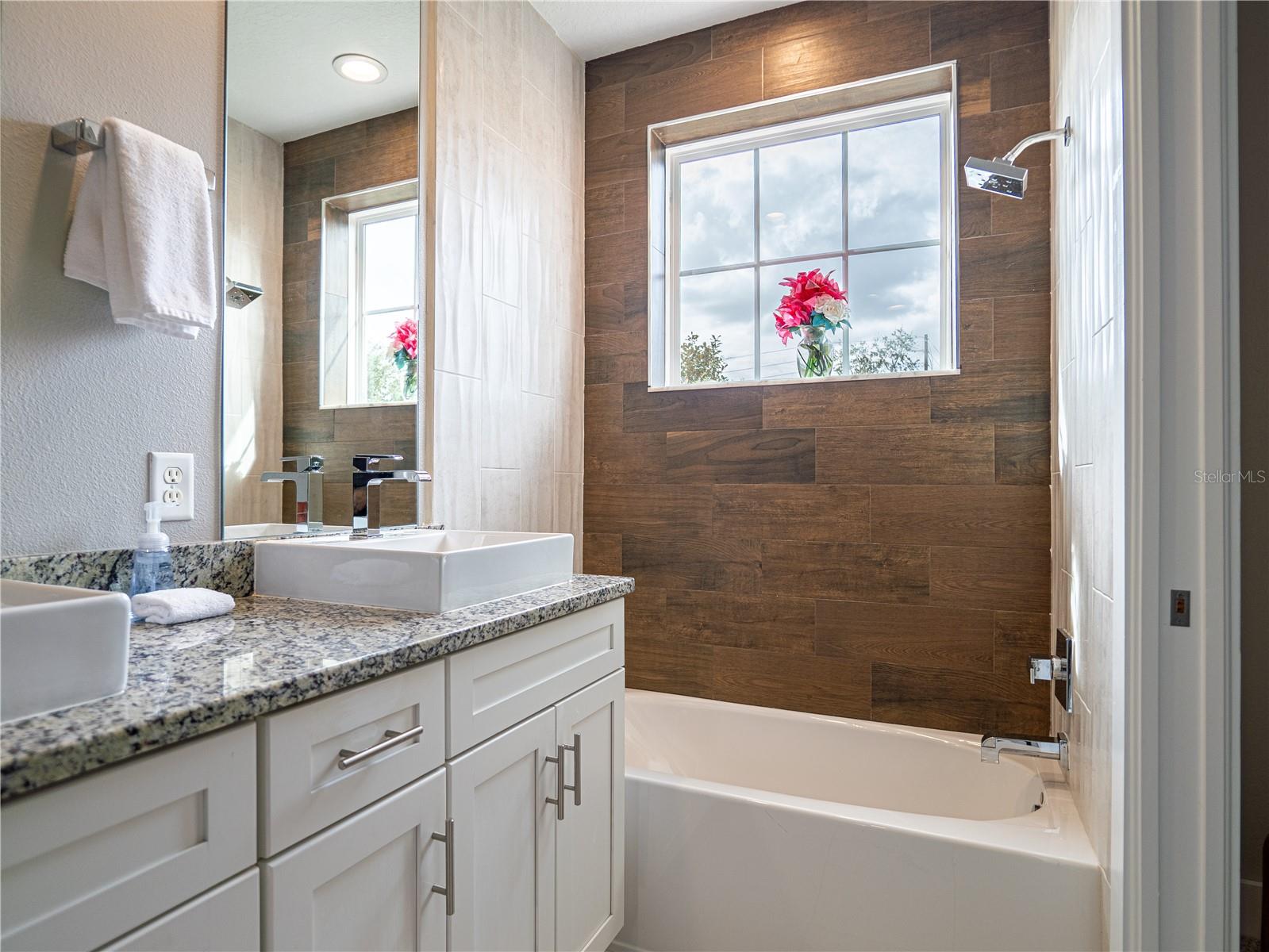 Image 31 of 49 For 2660 Sunrise Shores Drive