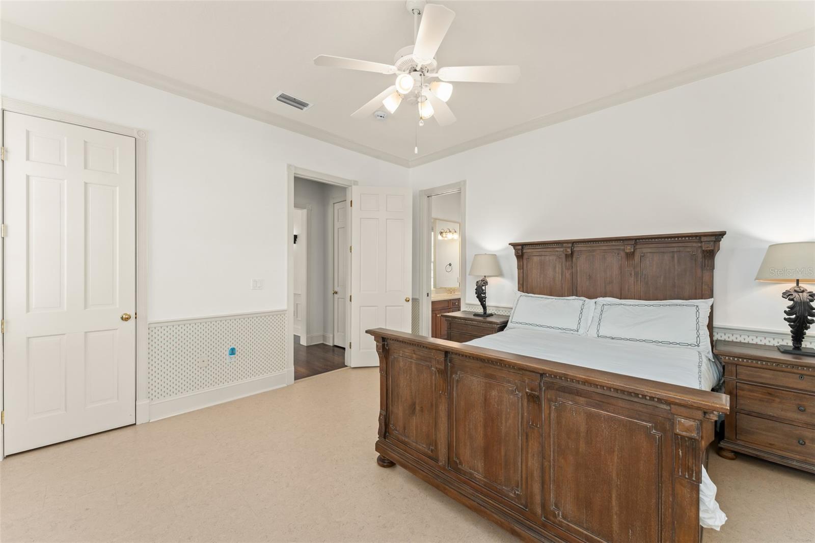 Image 46 of 80 For 506 Golfpark Drive
