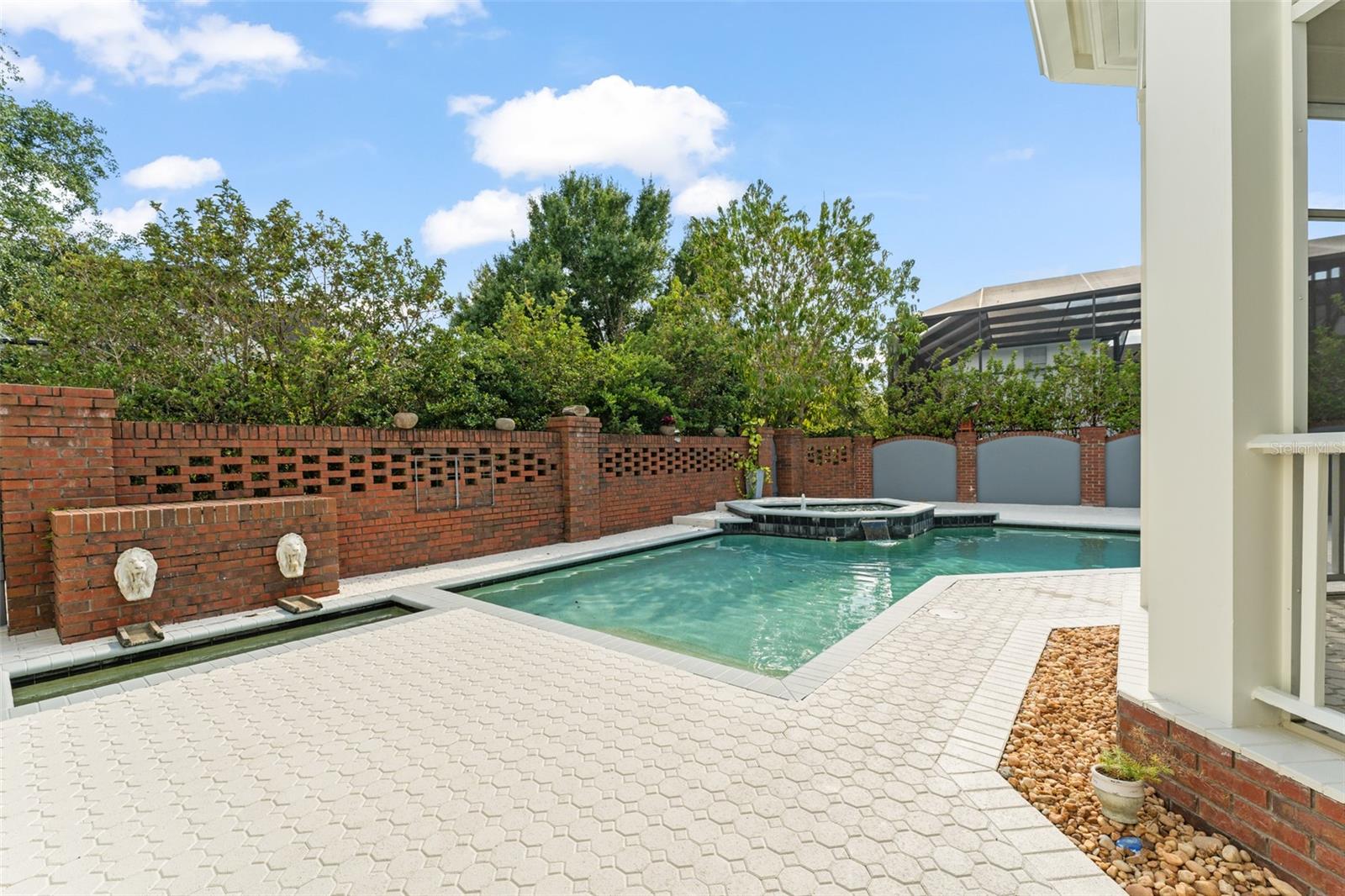 Image 67 of 80 For 506 Golfpark Drive