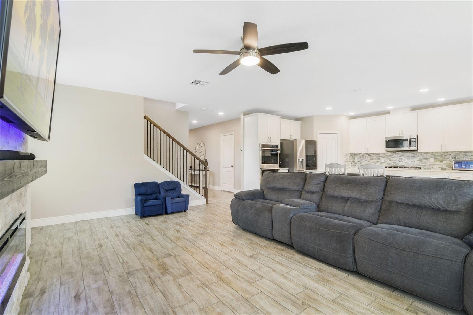 Image 13 of 55 For 1115 Oak Bluff Drive