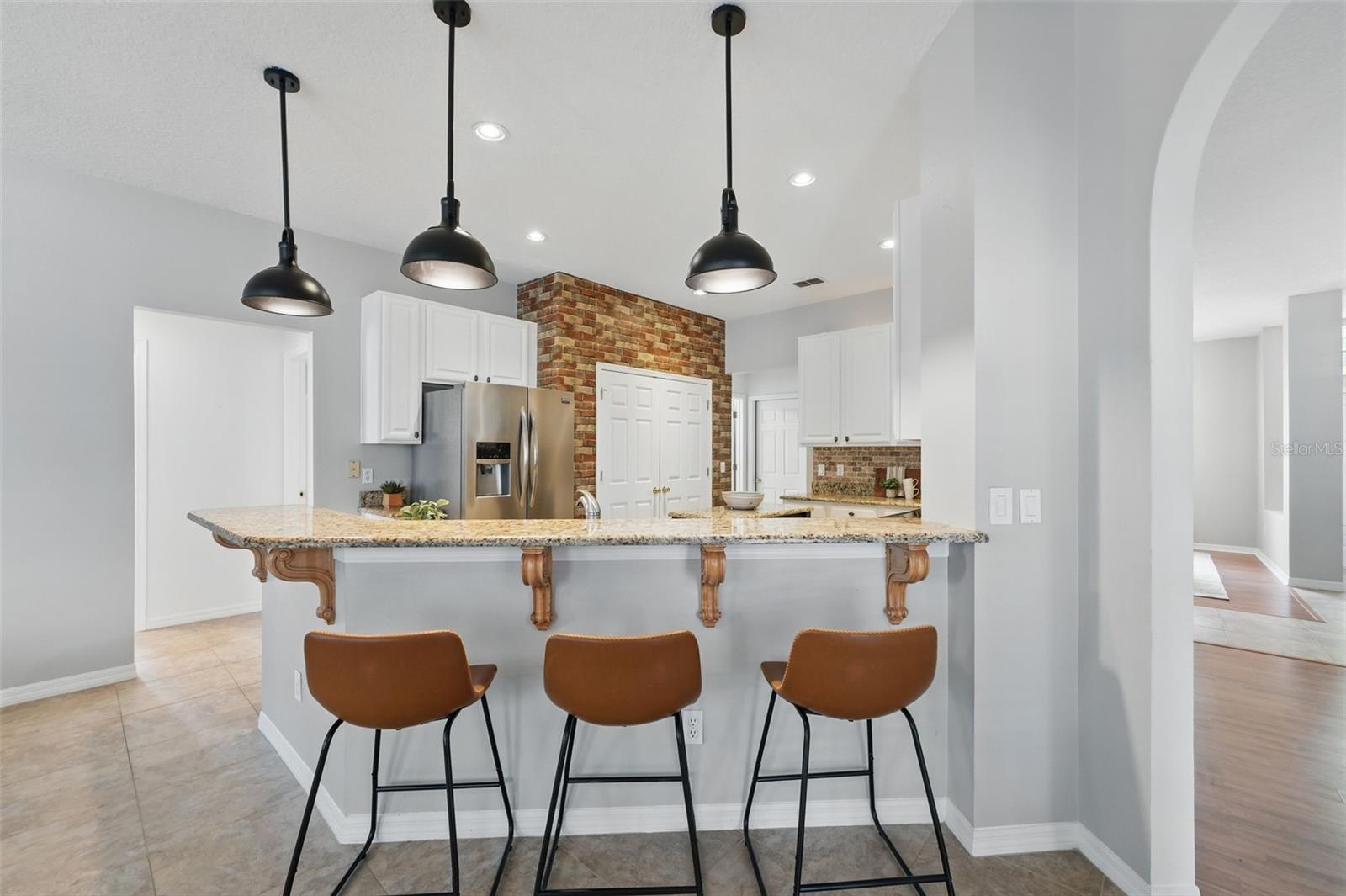 Image 12 of 35 For 14848 Bonnybridge Drive