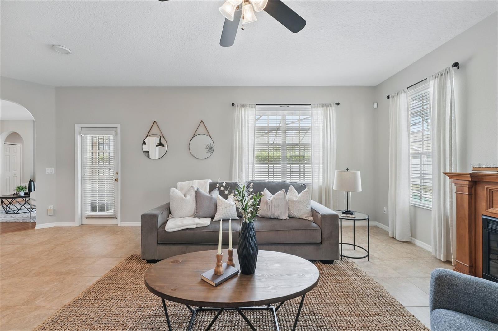 Image 15 of 35 For 14848 Bonnybridge Drive