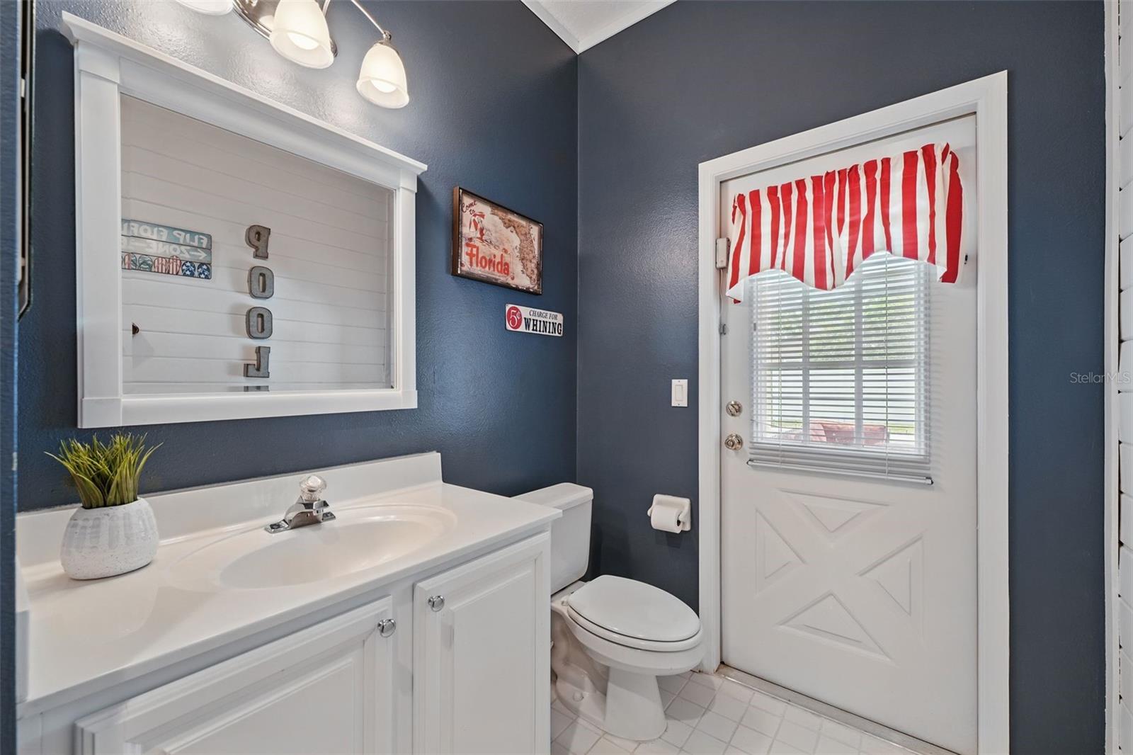 Image 26 of 35 For 14848 Bonnybridge Drive