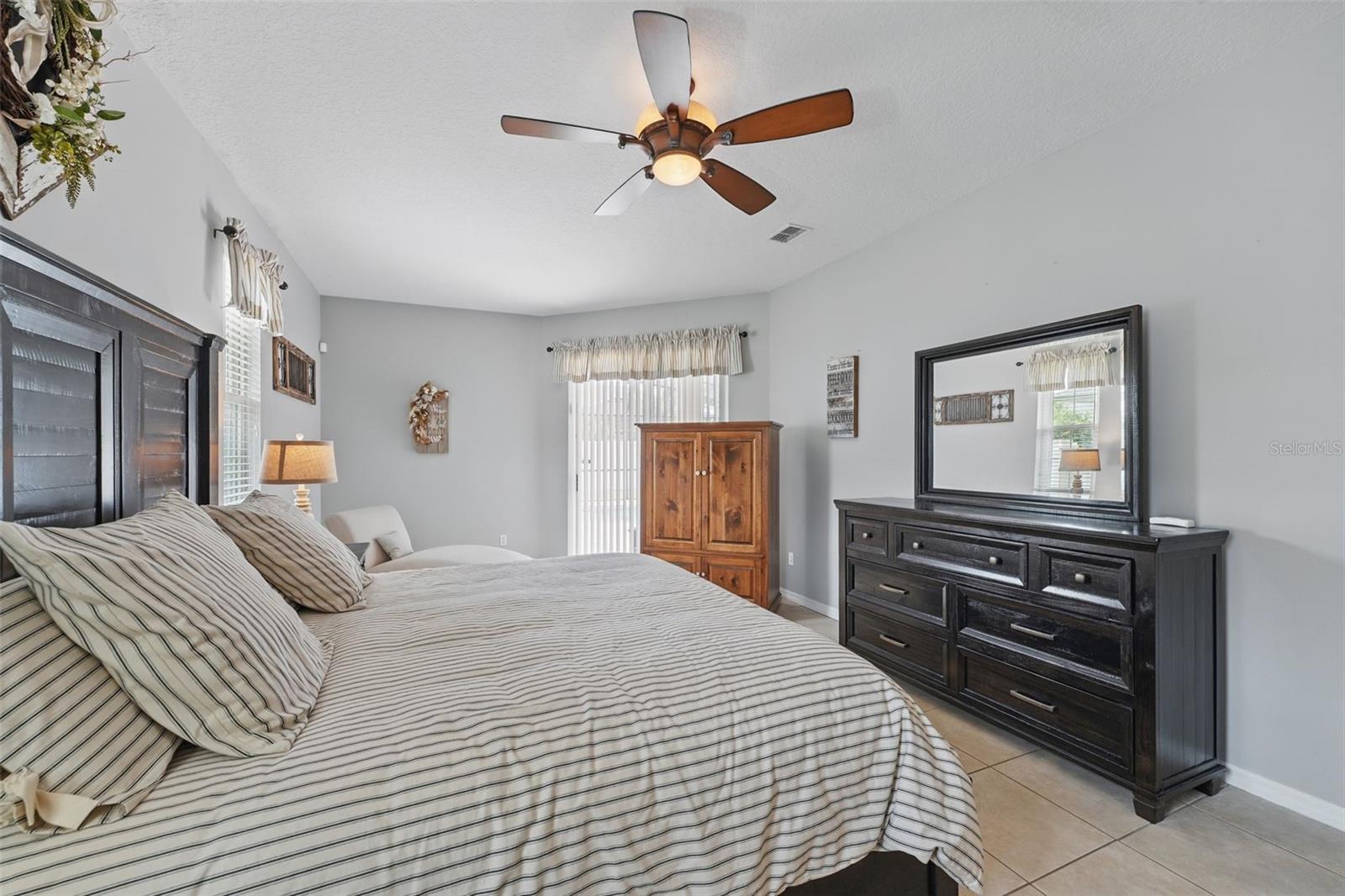 Image 28 of 35 For 14848 Bonnybridge Drive