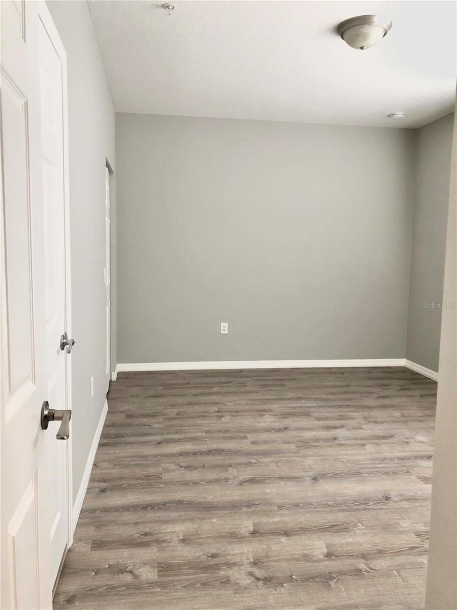 Image 15 of 18 For 2586 Grand Central Parkway 1