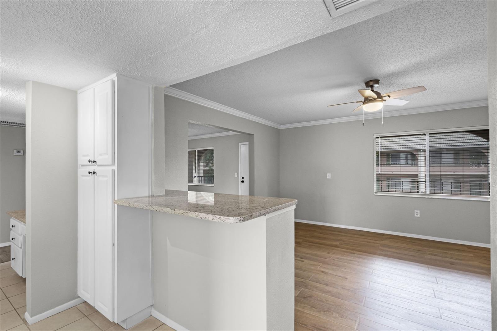 Image 16 of 41 For 136 Blue Point Way 320