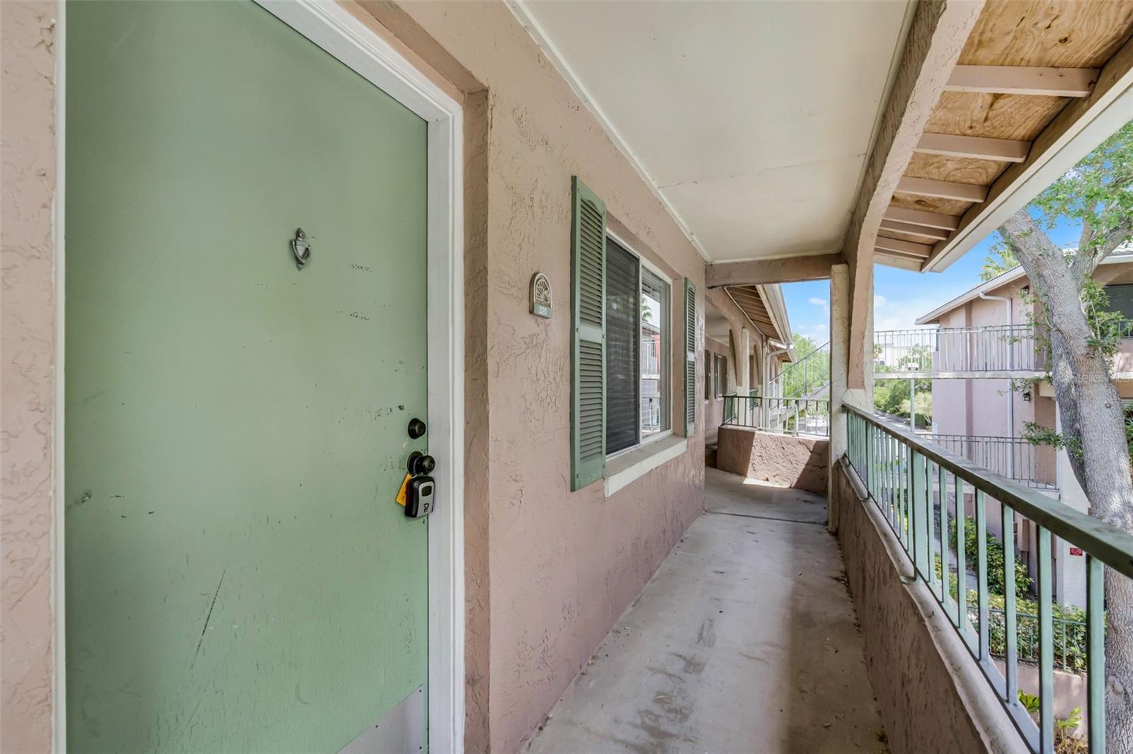Image 2 of 41 For 136 Blue Point Way 320