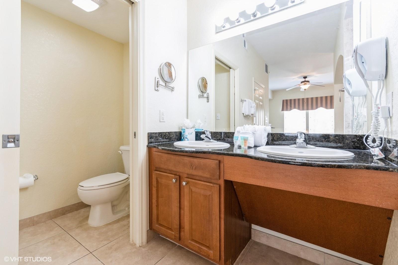 Image 18 of 27 For 8125 Resort Village Drive 51004
