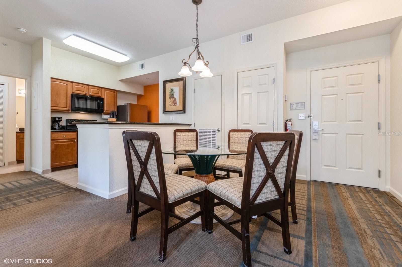 Image 4 of 27 For 8125 Resort Village Drive 51004