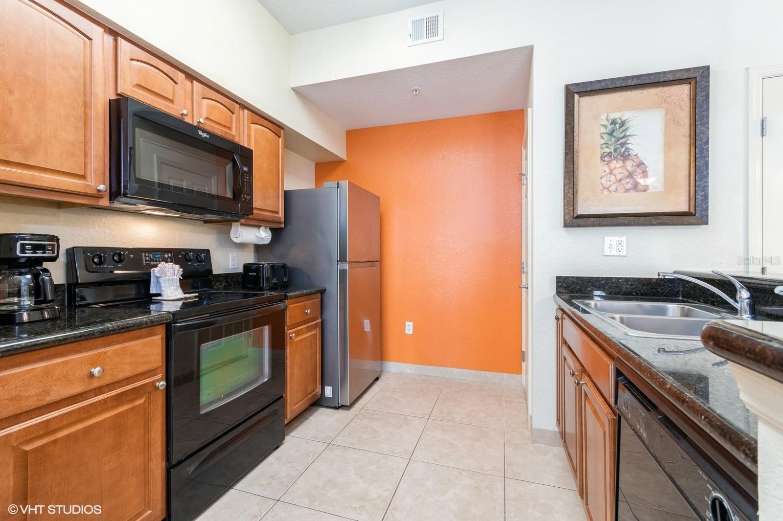 Image 9 of 27 For 8125 Resort Village Drive 51004