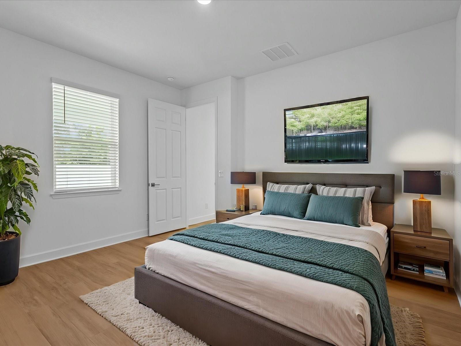 Image 10 of 32 For 8018 Colby Circle