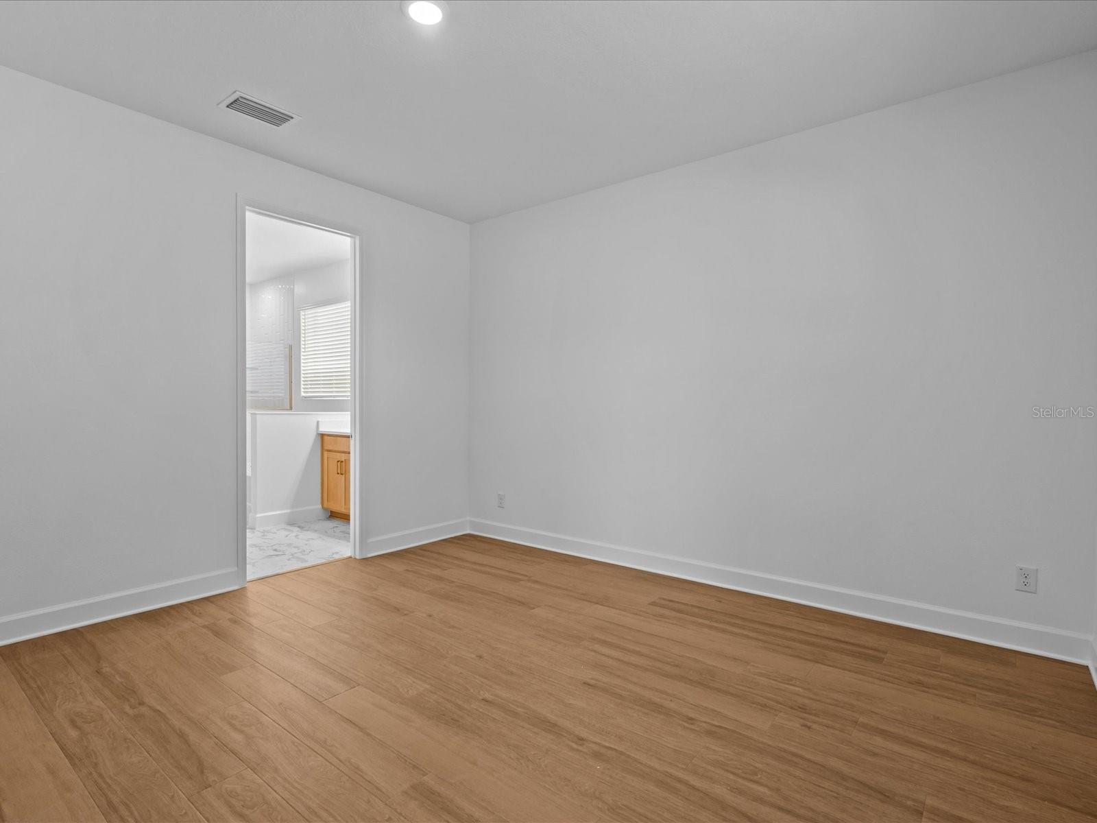 Image 13 of 32 For 8018 Colby Circle