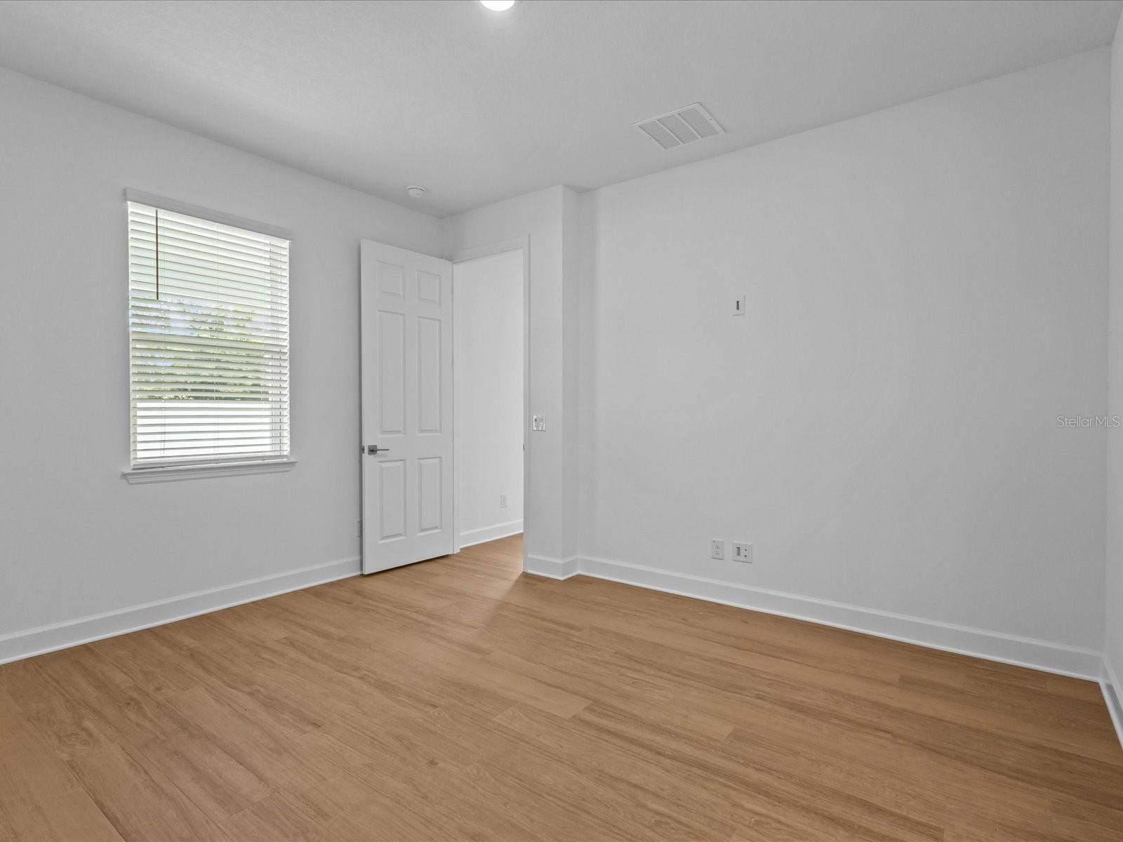 Image 16 of 32 For 8018 Colby Circle