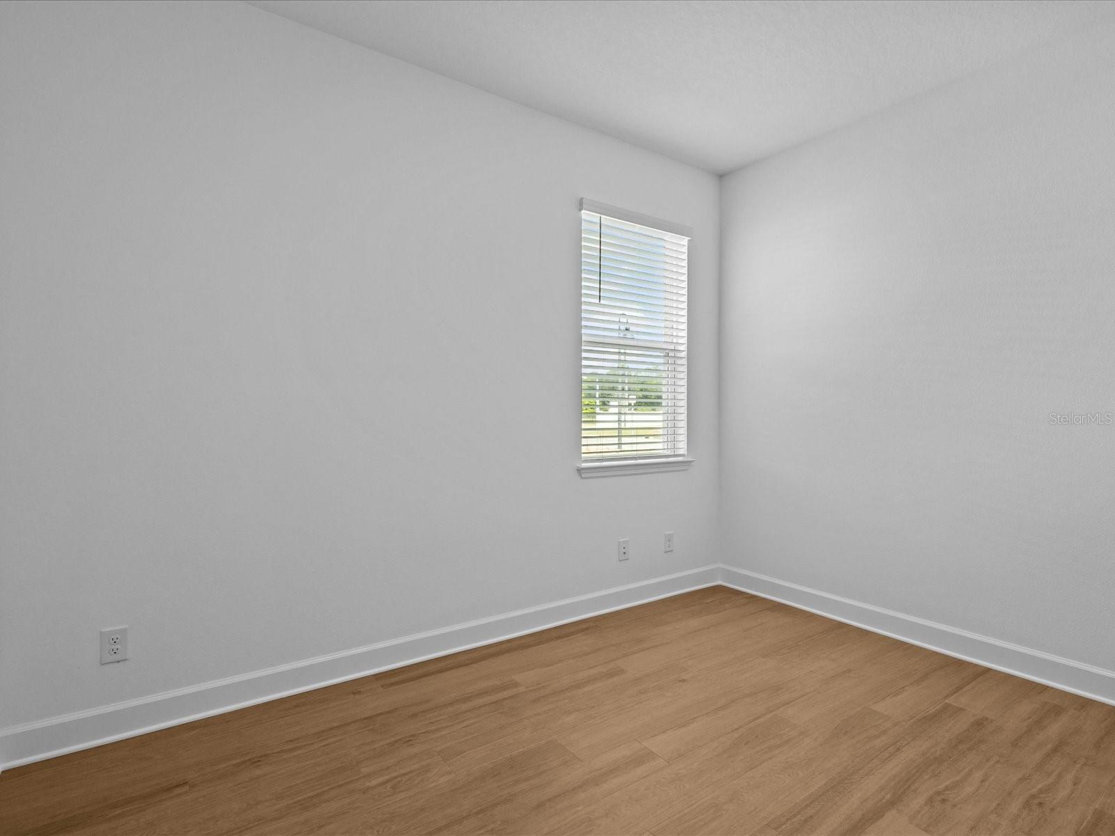 Image 17 of 32 For 8018 Colby Circle