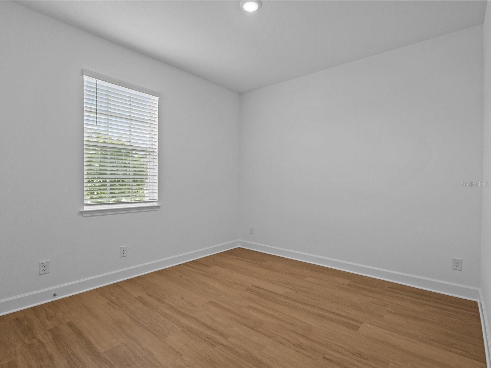Image 22 of 32 For 8018 Colby Circle